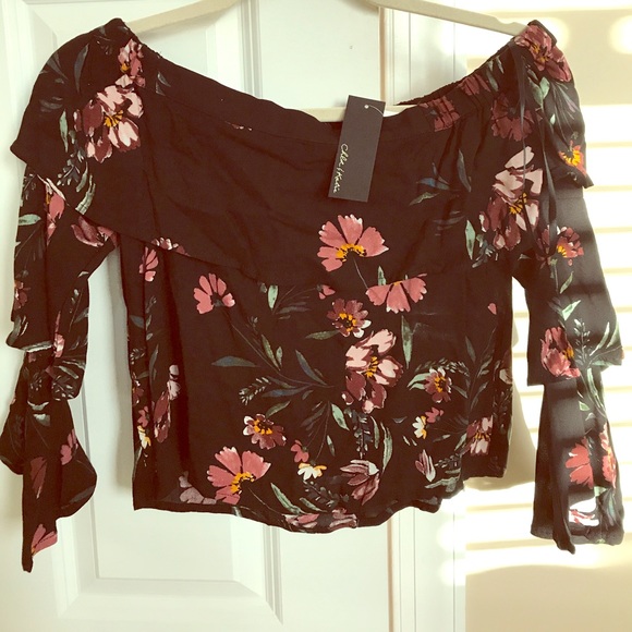 Chloe & Katie Crop Top - Picture 1 of 1